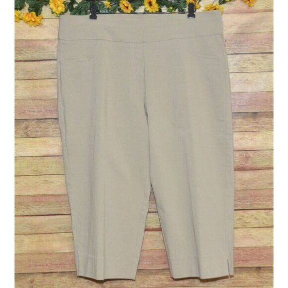 Ruby Rd. Khaki Tan Ladies 20W Stretch Capri Pants Classic Slimming Waist - Picture 1 of 9